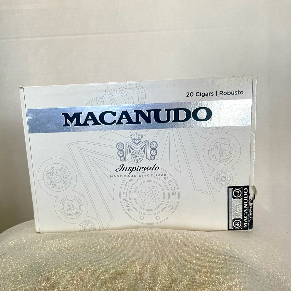 Empty Macanudo Inspirado
White Cigar Box